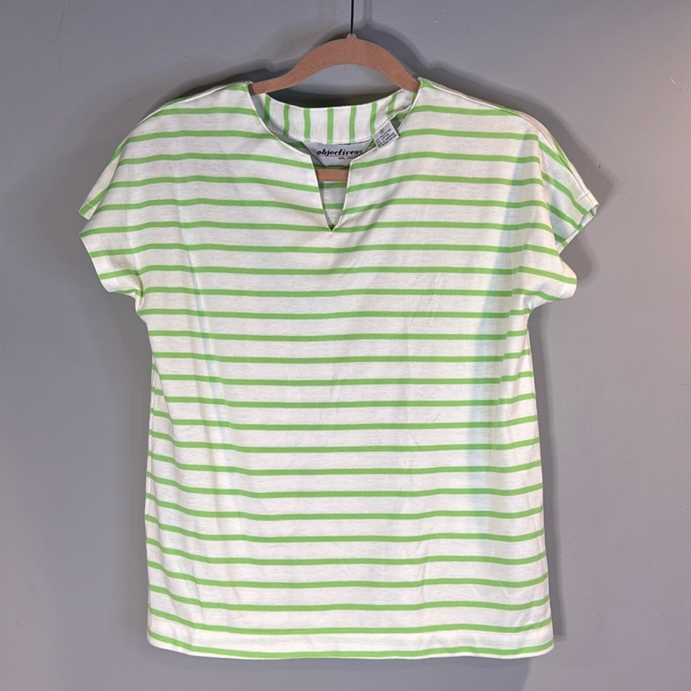 ✨Vintage✨ Green & White Striped T-Shirt by Objectives Size Small